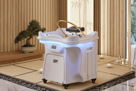 quipement head spa japonais Izumi avec arche dorée et éclairage LED dans un spa japonais haut de gamme