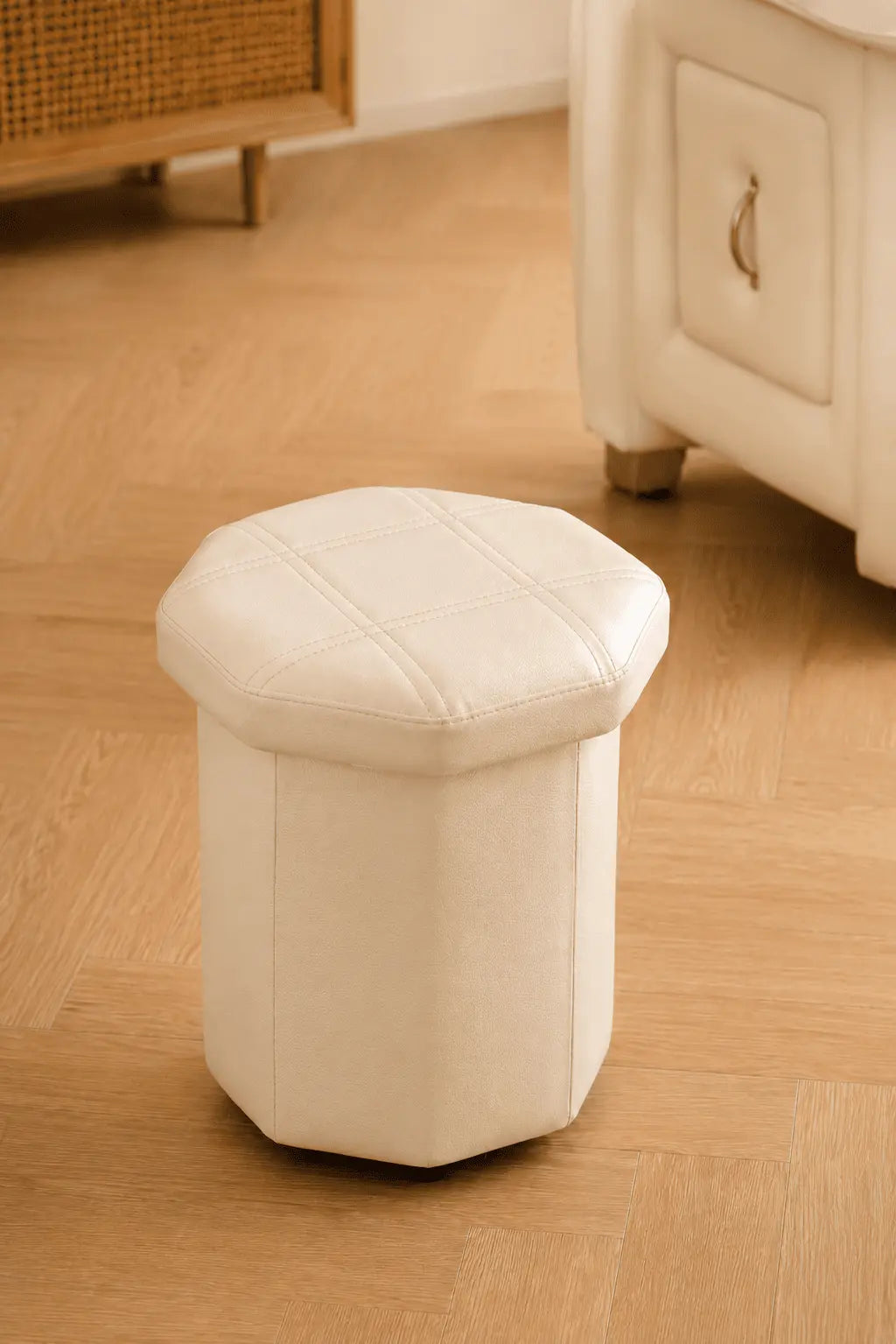 Tabouret octogonal similicuir crème – inclus avec la table Kyoto